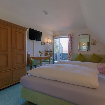 Hotel "Malerwinkel" Gmbh Seeon-Seebruck Luaran gambar