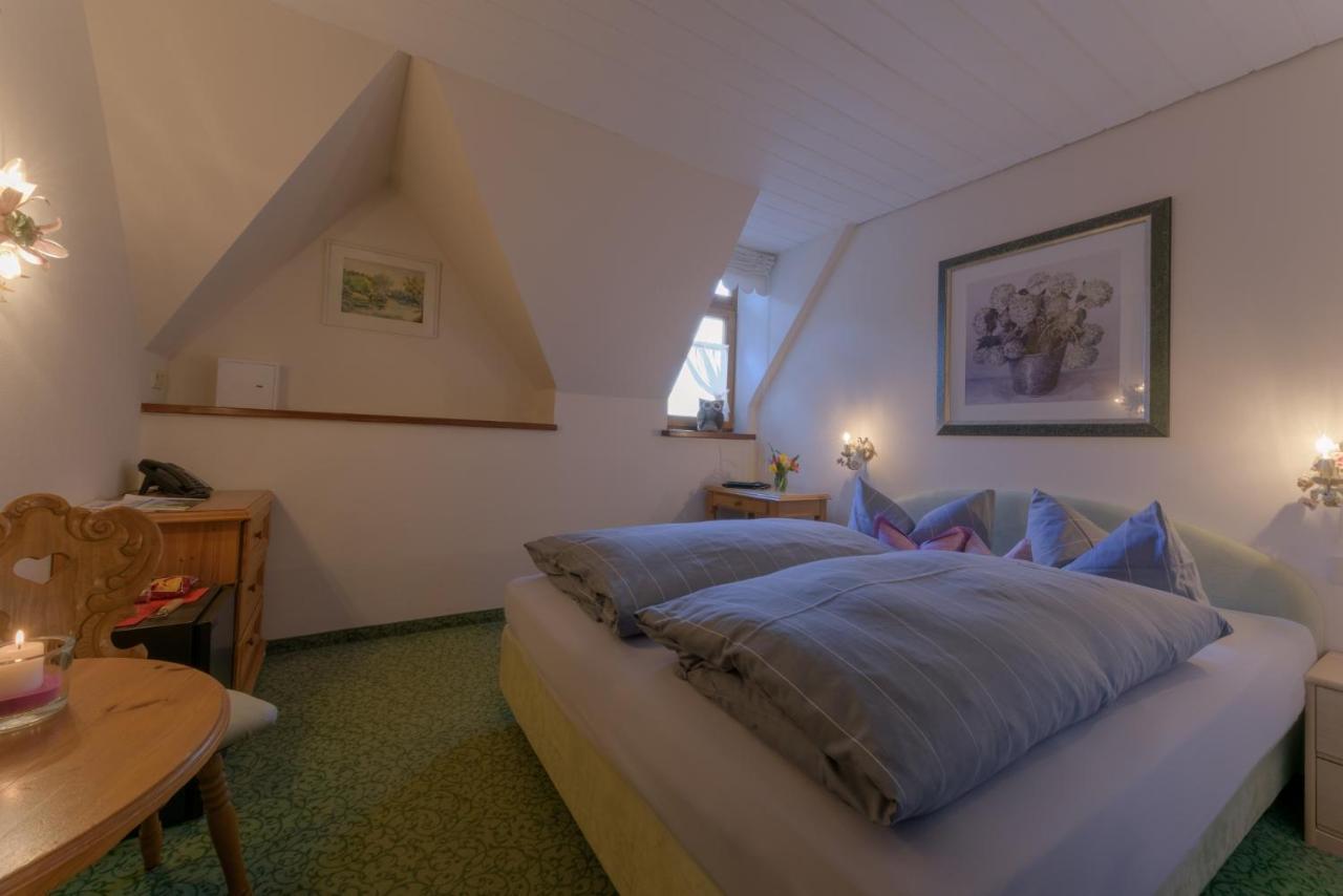 Hotel "Malerwinkel" Gmbh Seeon-Seebruck Luaran gambar