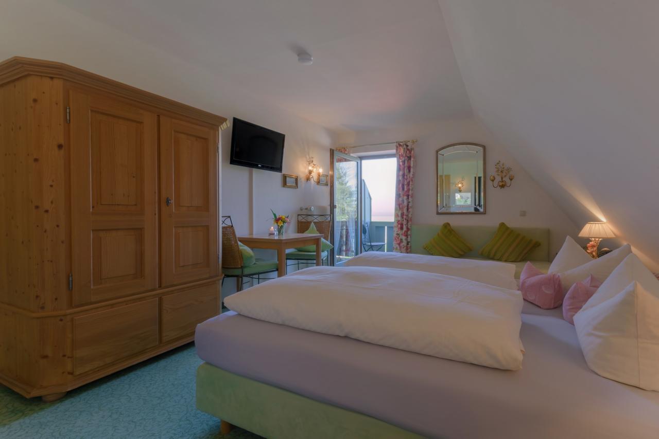 Hotel "Malerwinkel" Gmbh Seeon-Seebruck Luaran gambar