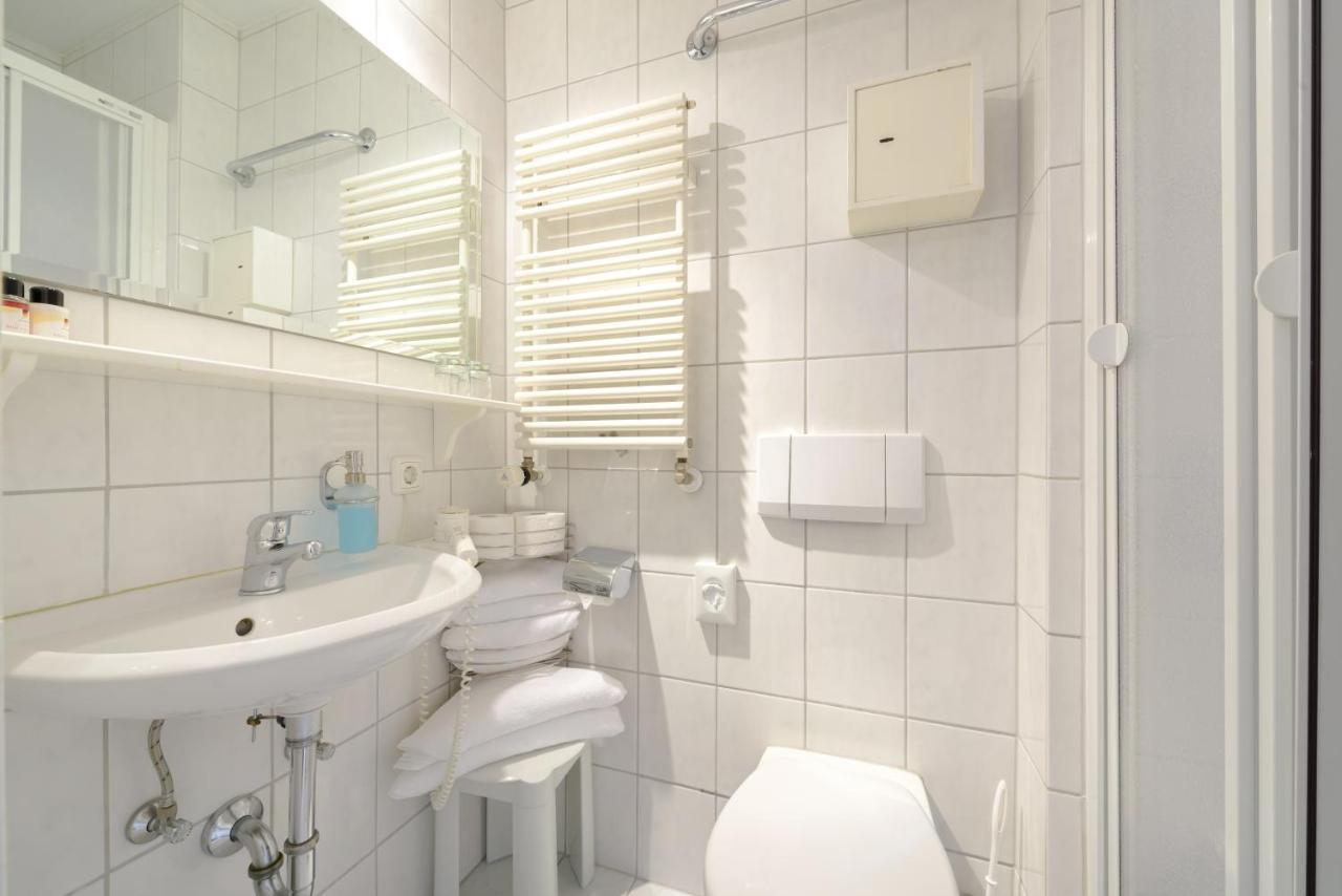 Hotel "Malerwinkel" Gmbh Seeon-Seebruck Bilik gambar