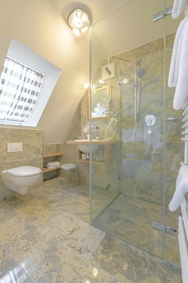 Hotel "Malerwinkel" Gmbh Seeon-Seebruck Bilik gambar