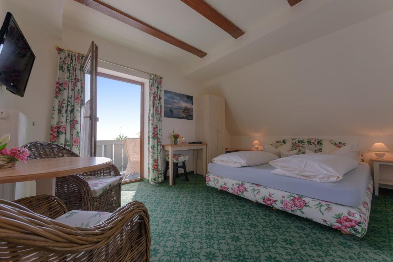 Hotel "Malerwinkel" Gmbh Seeon-Seebruck Bilik gambar